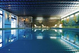 Rakouský hotel Grüner Baum s bazénem