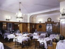 Rakouský hotel Mozart s restaurací